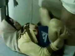 شاهزاده خانم هندی واقعی در یک دریاچه عکس های سکسی کیر تو کون خودارضایی می کند
