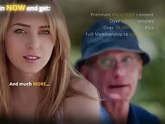 از عکس سکسی و کون خواب بیدار شدم و شروع به خودارضایی کردم