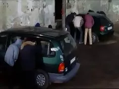 یولنکا روی عکس سکسی از کون دختر لنگ الاغ می نشیند